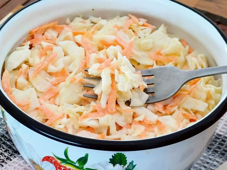 סלט קולסלאו קלאסי ב 10 דקות הכנה