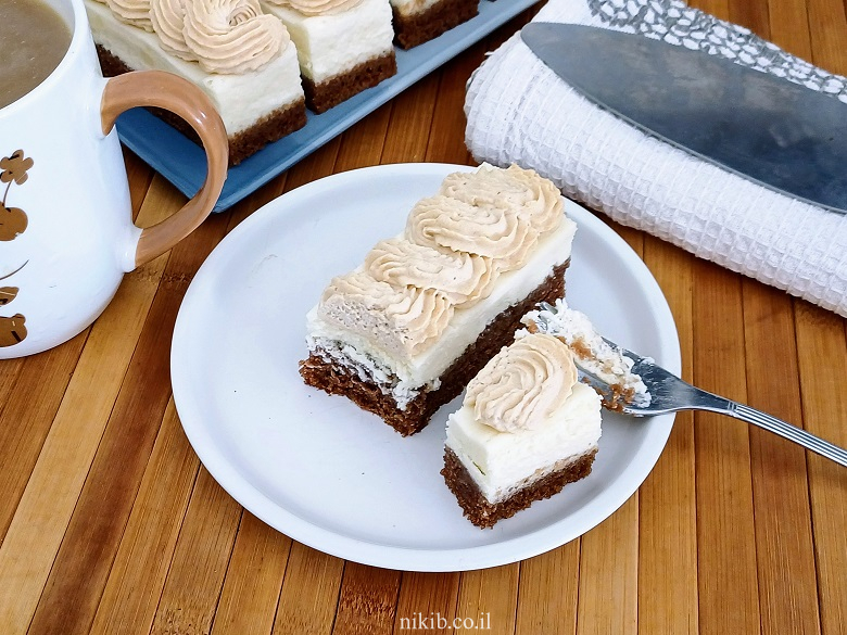 עוגת גבינה עם קרם קפה