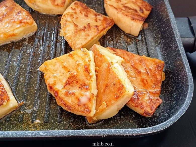 טוסט גבינה צהובה במחבת טוסט גבינה צהובה במחבת