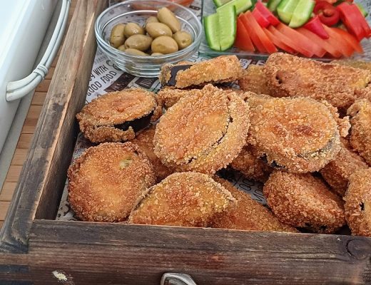 חצילים מטוגנים בפירורי לחם מעדן פריך במיוחד