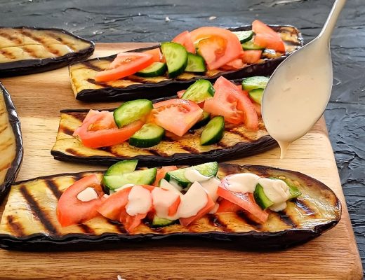 חציל בטחינה במינימום שמן