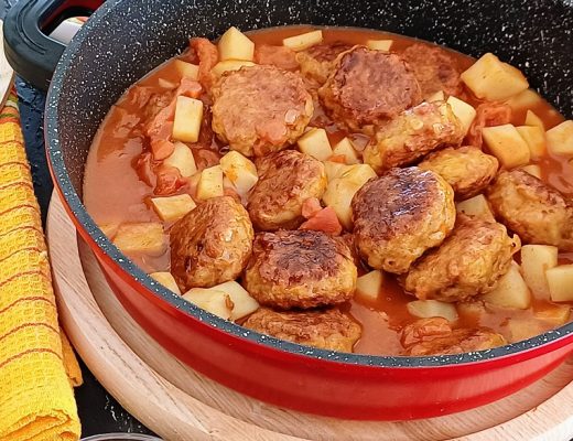 קציצות בשר ותפוחי אדמה