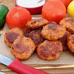 קציצות עוף בתנור רכות ועשירות בחלבון