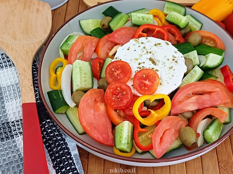 סלט יווני מהמם!