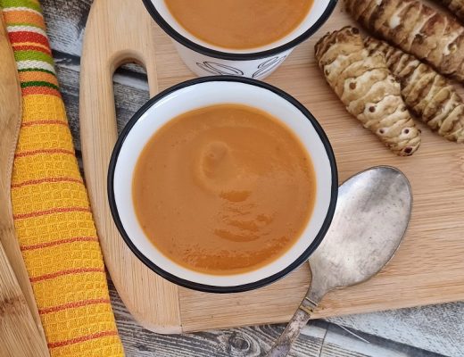 מרק ארטישוק ירושלמי וכרישה