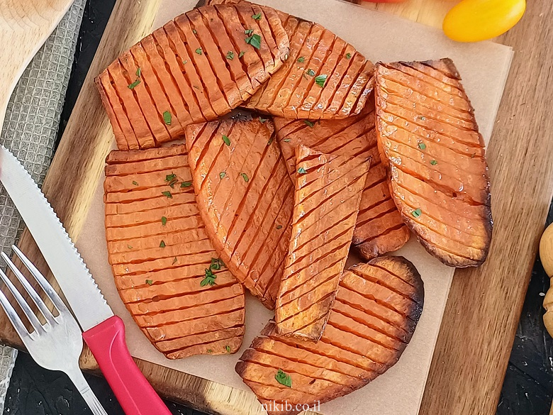 בטטות מקורמלות בתנור בטטות מקורמלות בתנור