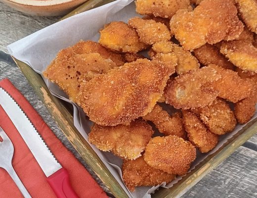 צ'יקן נאגטס כמו מקדונלד'ס - נגיסי עוף עסיסיים ורכים