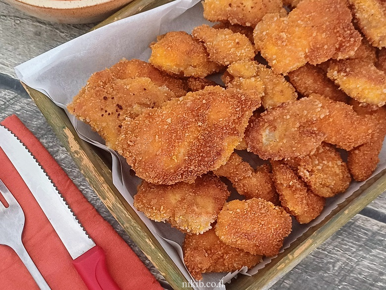 צ'יקן נאגטס כמו מקדונלד'ס - נגיסי עוף עסיסיים ורכים