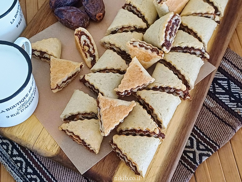 מגולגלות תמרים מבצק פריך