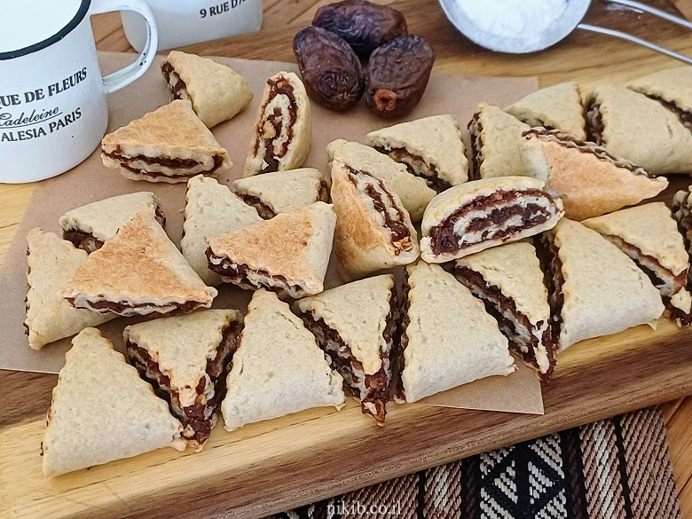 מגולגלות תמרים מבצק פריך