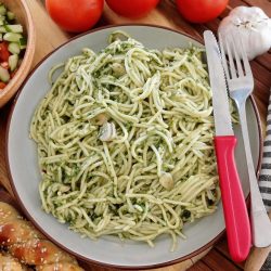 פסטה ברוטב פסטו פסטה ברוטב פסטו