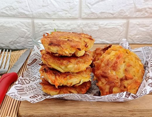לביבות תפוחי אדמה ובטטה מטוגנות
