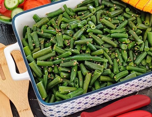 שעועית ירוקה עם שומשום