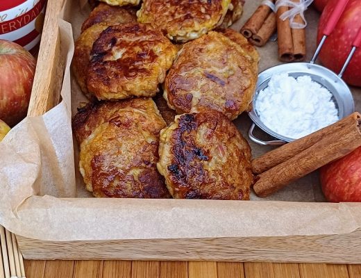 לביבות תפוחים חמות ומתוקות