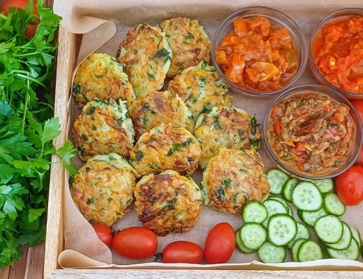 קציצות אורז וגזר - מה עושים עם אורז שנשאר ?