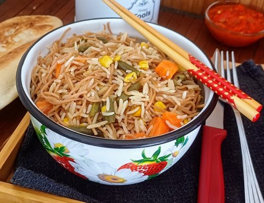 אורז עם אטריות דקיקות