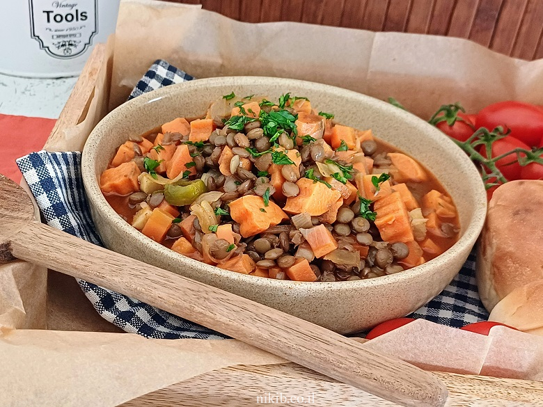 נזיד עדשים שחורות