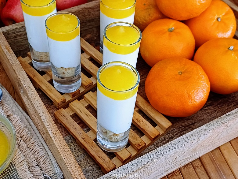 מוס תפוזים - קינוח תפוזים חלומי מוס תפוזים - קינוח תפוזים חלומי