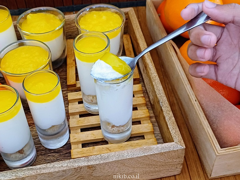 מוס תפוזים - קינוח תפוזים חלומי מוס תפוזים - קינוח תפוזים חלומי