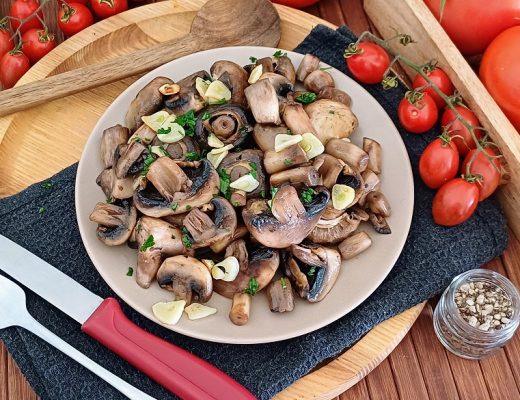 פטריות מוקפצות ב 5 דקות הכנה