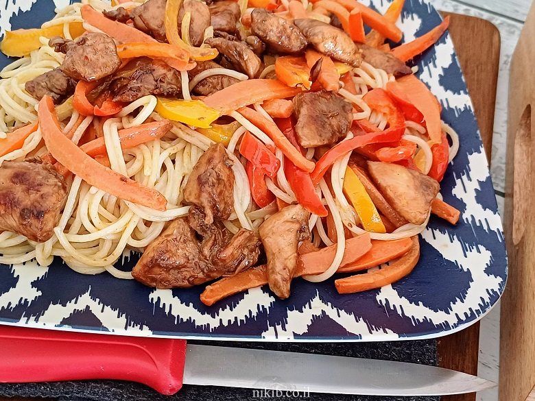 פילה עוף מוקפץ עסיסי