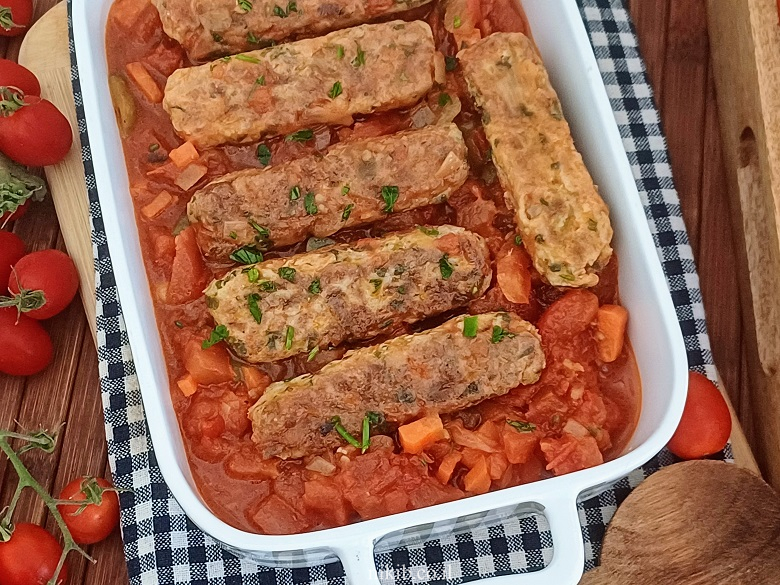 קציצות בשר ברוטב עגבניות ללקק ת'אצבעות כמה טעים