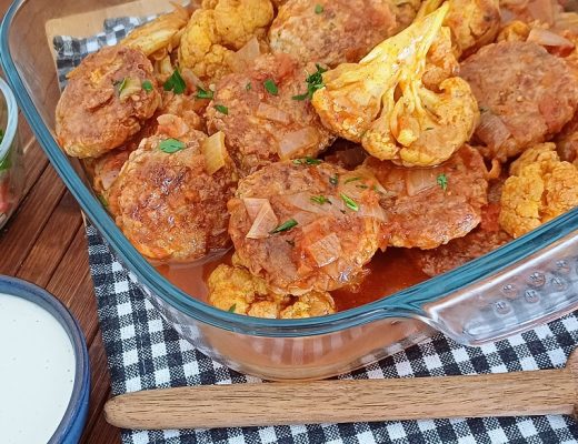 קציצות בשר וכרובית עסיסיות ברוטב עגבניות
