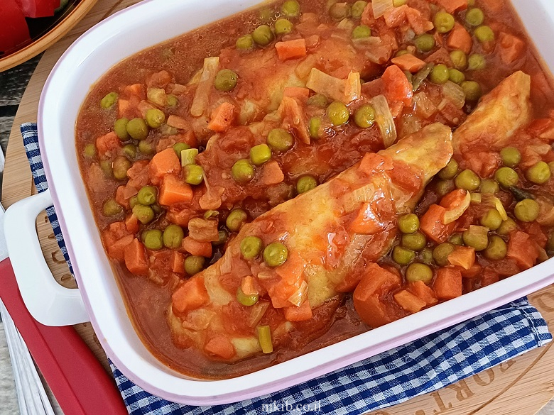 דג ברוטב עגבניות לילדים