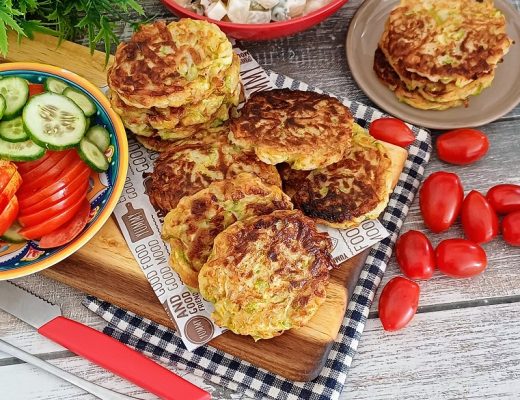 לביבות קולורבי וקישואים