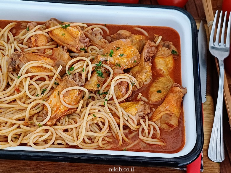 עוף עם ספגטי לילדים עוף עם ספגטי לילדים