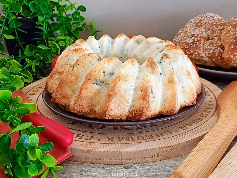 פשטידת מנגולד וגבינות