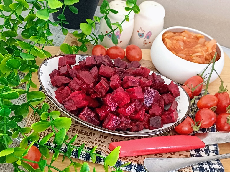 סלט סלק חמוץ מתוק סלט סלק חמוץ מתוק