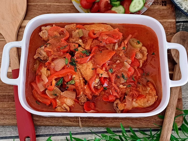 עוף עם פלפלים ברוטב מעולה