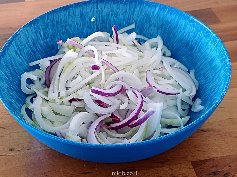 לביבות בצל קלות ונחטפות! לביבות בצל קלות ונחטפות!