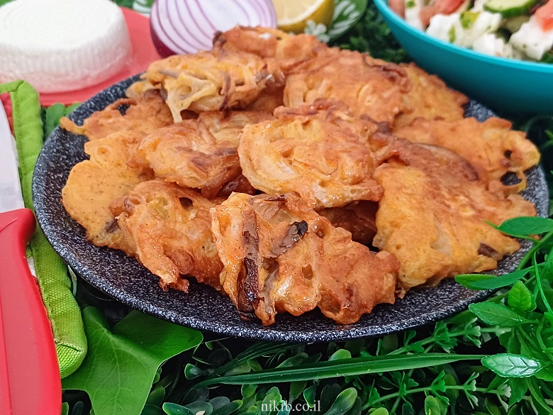 לביבות בצל קלות ונחטפות! לביבות בצל קלות ונחטפות!