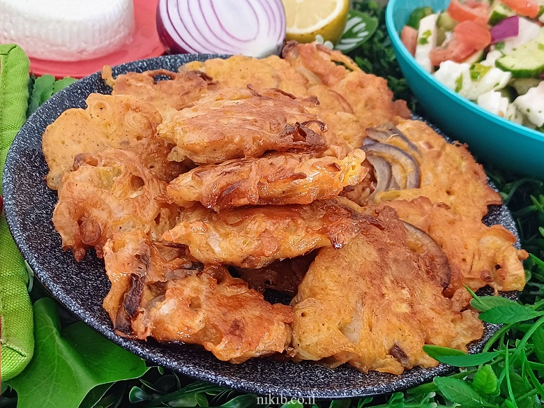 לביבות בצל קלות ונחטפות! לביבות בצל קלות ונחטפות!