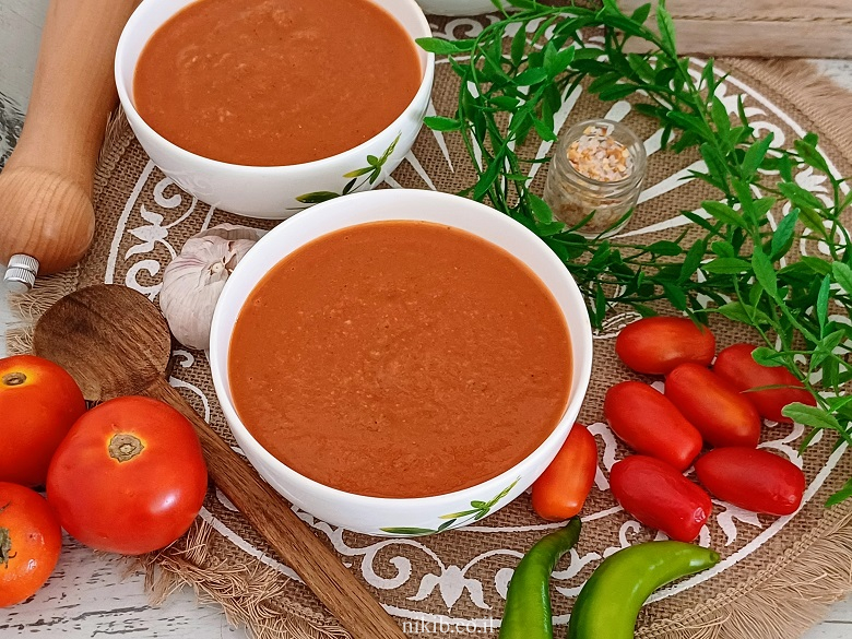 מרק עגבניות פשוט קל וטעים מרק עגבניות פשוט קל וטעים