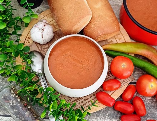 מרק עגבניות מוקרם