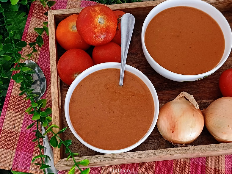 מרק עגבניות עם סוד טעים