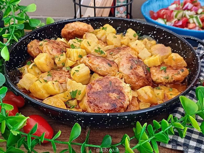 קציצות חזה עוף ברוטב צהוב