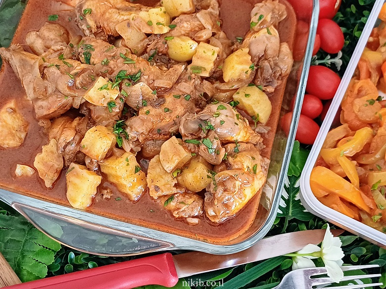 עוף עם תפוחי אדמה בסיר ב 10 דקות הכנה