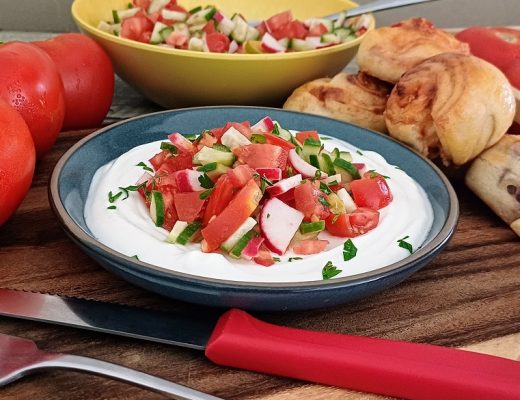 מטבל שמנת חמוצה ומיונז