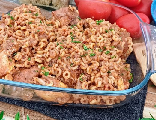 תבשיל עוף ופתיתים בסיר אחד