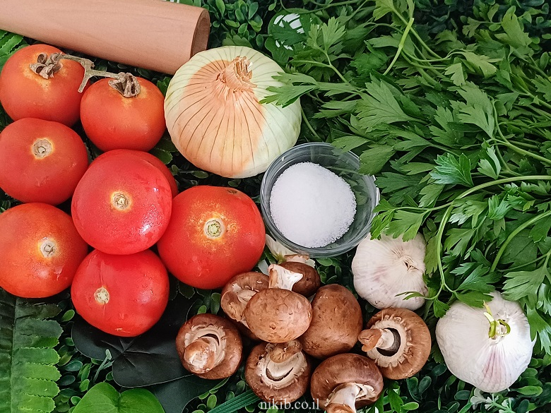 עגבניות ממולאות צמחוני עגבניות ממולאות צמחוני