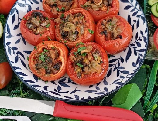 עגבניות ממולאות צמחוני