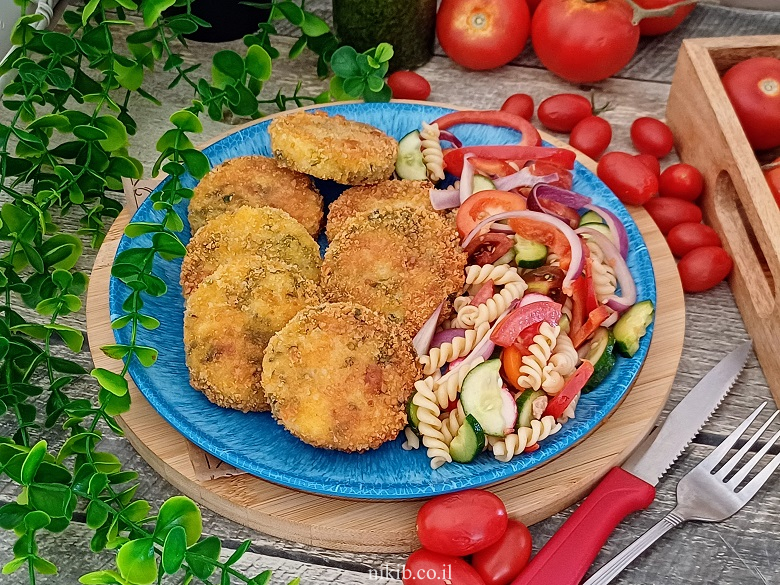 נגיסי תרד וגבינות אפויים