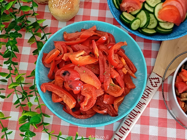 סלט פלפלים בטעם חמוץ מתוק
