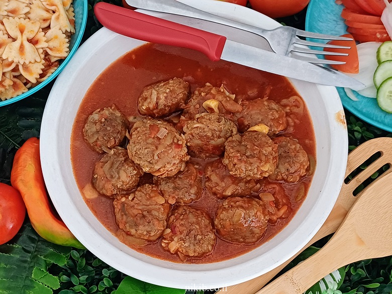 כדורי בשר ברוטב עגבניות לילדים