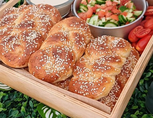 קליעת לחמניות שמיניה מרצועה אחת