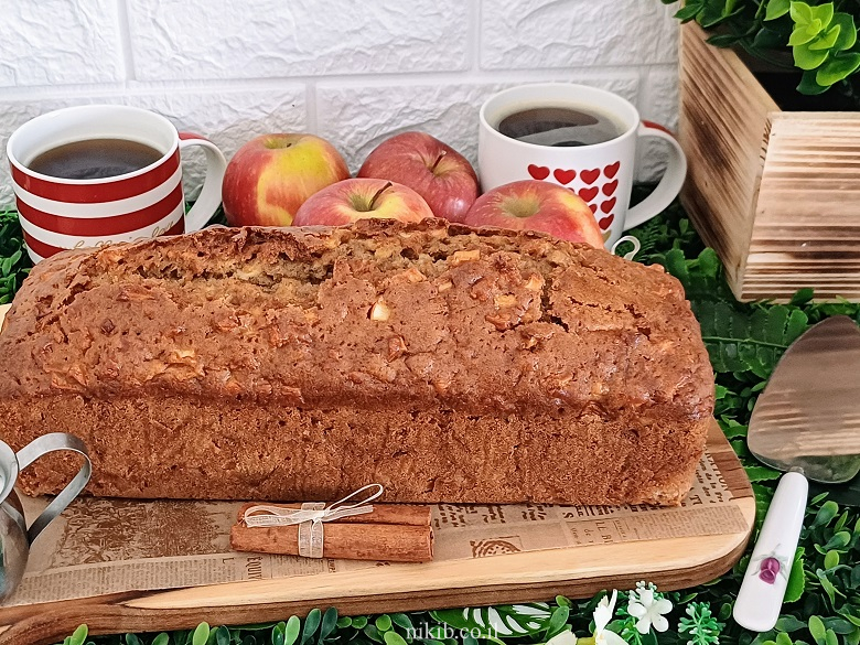 עוגת תפוחים ושיבולת שועל